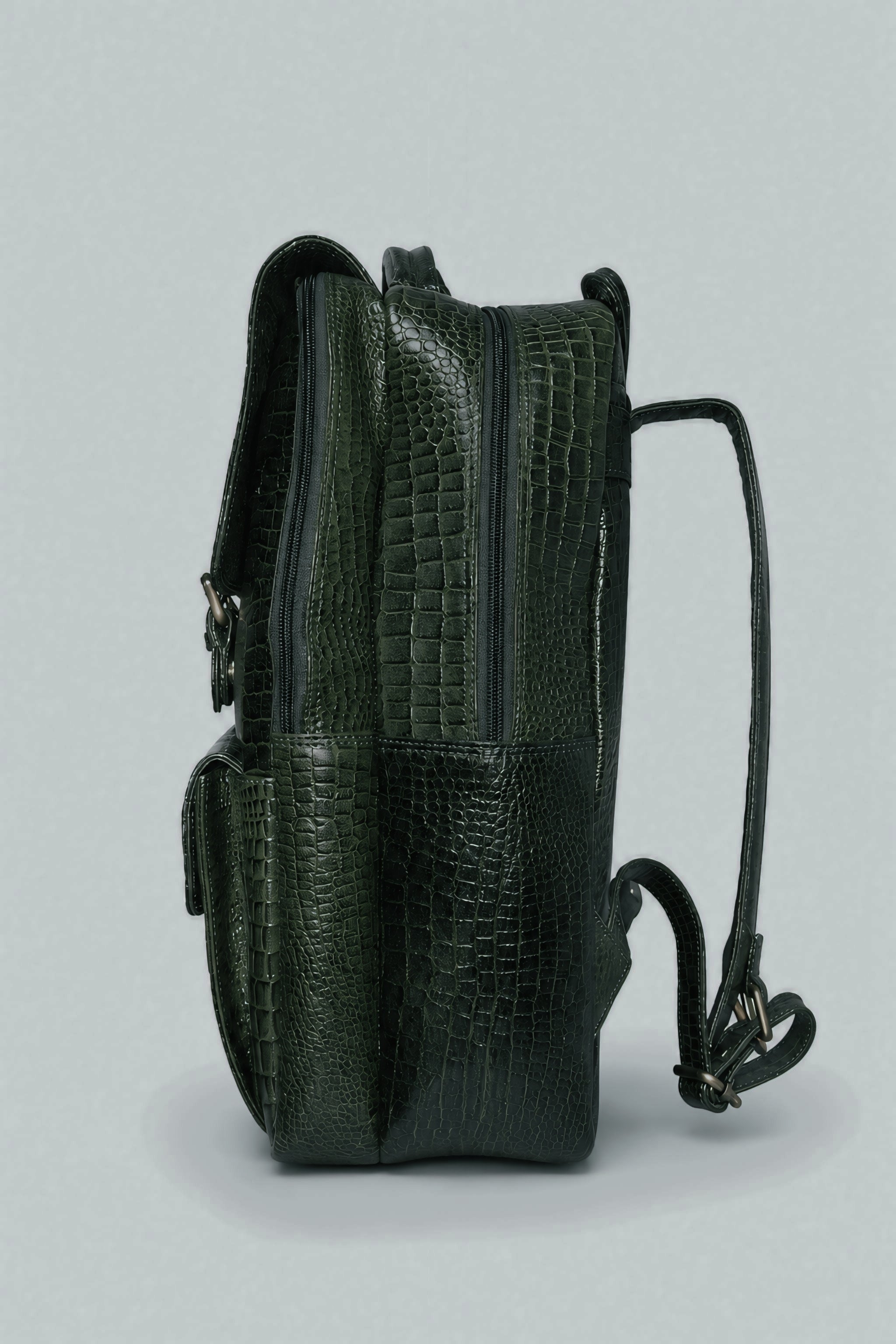 Leather Laptop Backpack - BUCKLE