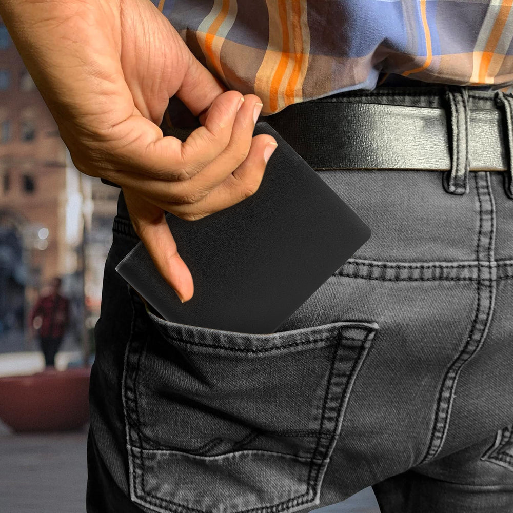 Lambskin Leather Wallet - STITCHLESS